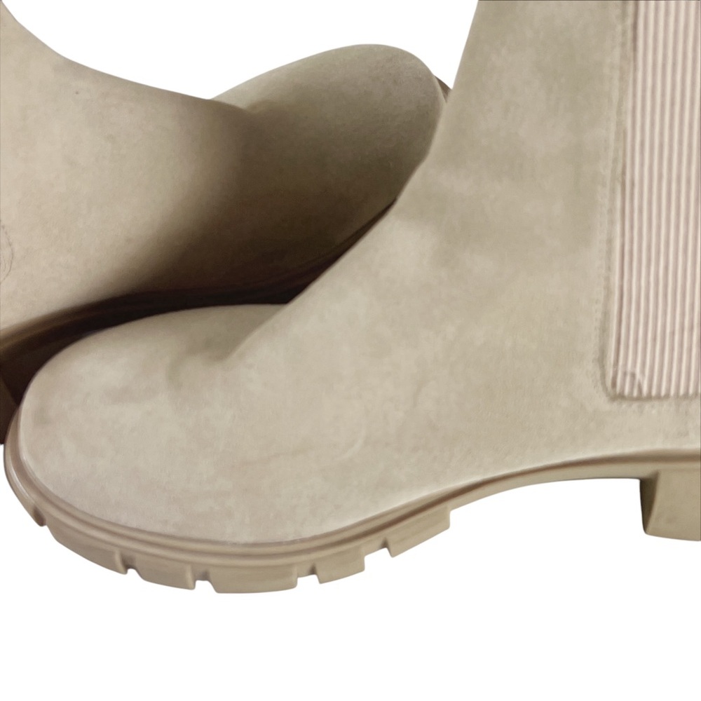 Steve Madden Hola Tan Suede Lug Sole Boots Size 12 Preppy Gorpcore Quiet. Luxury - Picture 7 of 7
